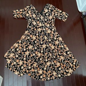 CHRISTLIE brand floral pattern dress